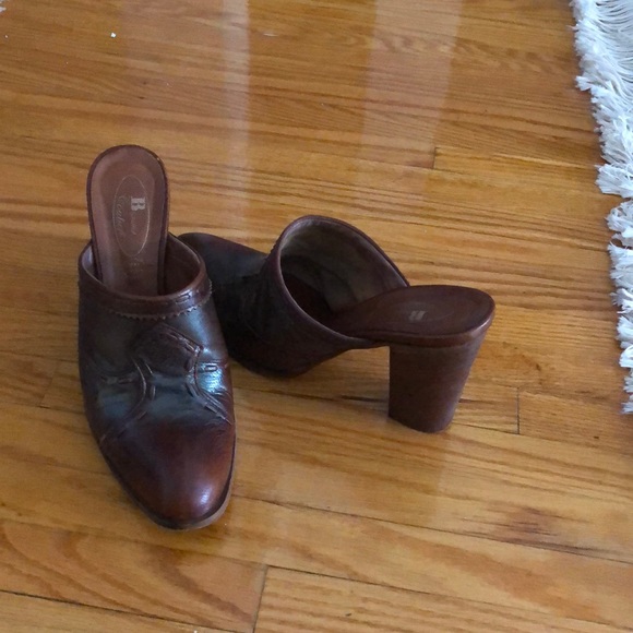 Slip on booties - Picture 2 of 3